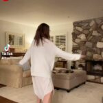 Constance Marie Instagram – Sometimes ya just gotta DANCE!!!
✨💖🎉💃🏽✨
#Saturday #saturdaynight #saturdayvibes #dancer #CantStopWontStop #Barefoot #SWV #90s #fyp #ForYou