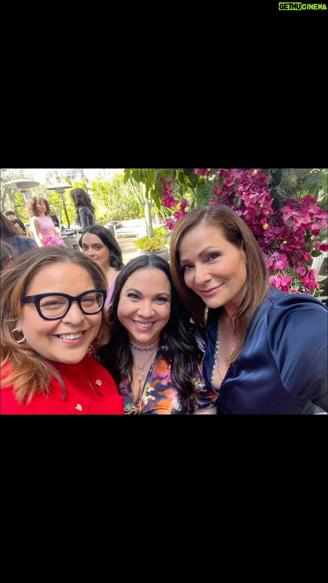 Constance Marie Instagram - When @gloriakellett invites you to a #Galentines event?! You KNOW there will be the most: Talented, Beautiful, Creative, Intelligent, Fun And Powerful Women and energy in the room!!!! Gracias Glo, for providing a safe space & bringing together the collective creativity of these AMAZING WOMEN!!! #LatinasActingUp In the BEST WAY!! Thank you @thepotionstudio @rarebeauty @labellacreative @elcristianotequila @cabanagroup.la @motherscience ✨💖✨ Photos by me! And the really pretty ones? By the talented @presleyannphoto Venue @paloma_venice #GalentinesDay #ValentinesDay #StrongerTogether #latinas #LatinasBeLike #Fyp #ForYou #Love