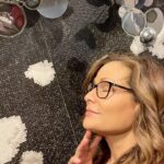Constance Marie Instagram – Title:
“Heading into my kids Birthday weekend like….”
Or
“Waiting for my kid to come out of the dressing room!”
🤣
Have a great weekend y’all…
✨
#FridayVibe #Friday #LookOutWeekend #DebbieDeb #Fyp #Weekend
