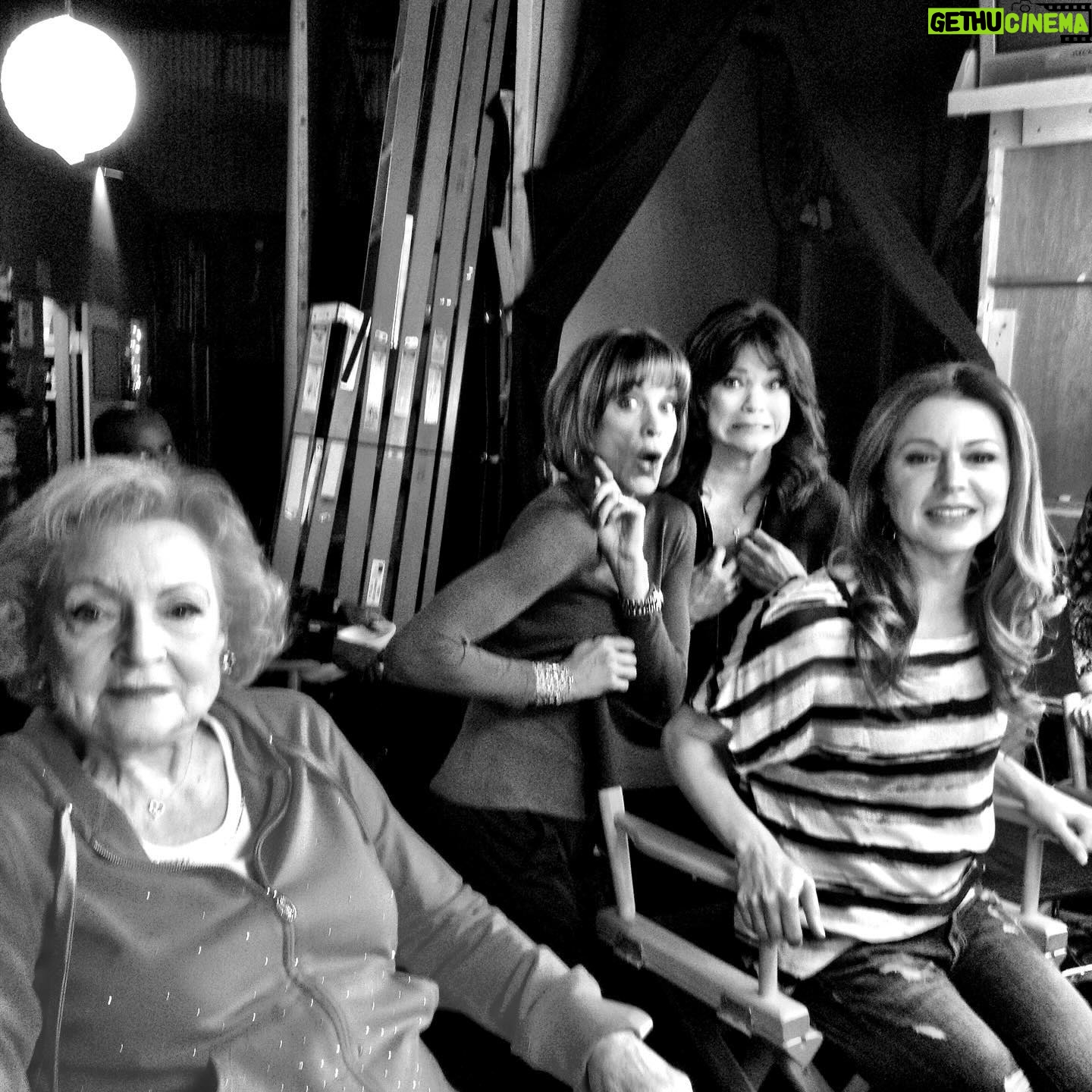 Constance Zimmer - 1.2K Likes - On this day 10 YEARS AGO!! What??? How is that possible? Grateful to have worked with #alextrebeck and #bettywhite before they passed and what an incredible experience to be back on a sitcom for a LIVE episode of @hotnclevelandtv with all of these amazing actors! I miss sitcoms and I miss Betty White. #sundayvibes