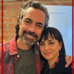 Constance Zimmer Instagram - THANK YOU, 5!! Thank YOU @roguemachinetheatre @isidora and @joshuabitton for inviting us to do this for the second time and crushing it once again with new cast members!! It’s so important to keep Theater ALIVE, where artists can truly craft and be creative. I not only got to meet new friends, but hug and hang out with some of my longest friendships in this business! (If you swipe you’ll get some sage advice from @traciethoms) Also amongst the laughter @stephenadlyguirgis performed an original monologue to introduce @garyjulesmusic singing “it’s a mad world,” 18 year old @sophiepollono sung her heart out and @mrcheyennejackson closed the show, don’t think there was a dry eye in the house after those moments! It was a beyond wonderful night with beyond wonderful people! #tbt to #tuesday