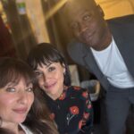 Constance Zimmer Instagram - THANK YOU, 5!! Thank YOU @roguemachinetheatre @isidora and @joshuabitton for inviting us to do this for the second time and crushing it once again with new cast members!! It’s so important to keep Theater ALIVE, where artists can truly craft and be creative. I not only got to meet new friends, but hug and hang out with some of my longest friendships in this business! (If you swipe you’ll get some sage advice from @traciethoms) Also amongst the laughter @stephenadlyguirgis performed an original monologue to introduce @garyjulesmusic singing “it’s a mad world,” 18 year old @sophiepollono sung her heart out and @mrcheyennejackson closed the show, don’t think there was a dry eye in the house after those moments! It was a beyond wonderful night with beyond wonderful people! #tbt to #tuesday