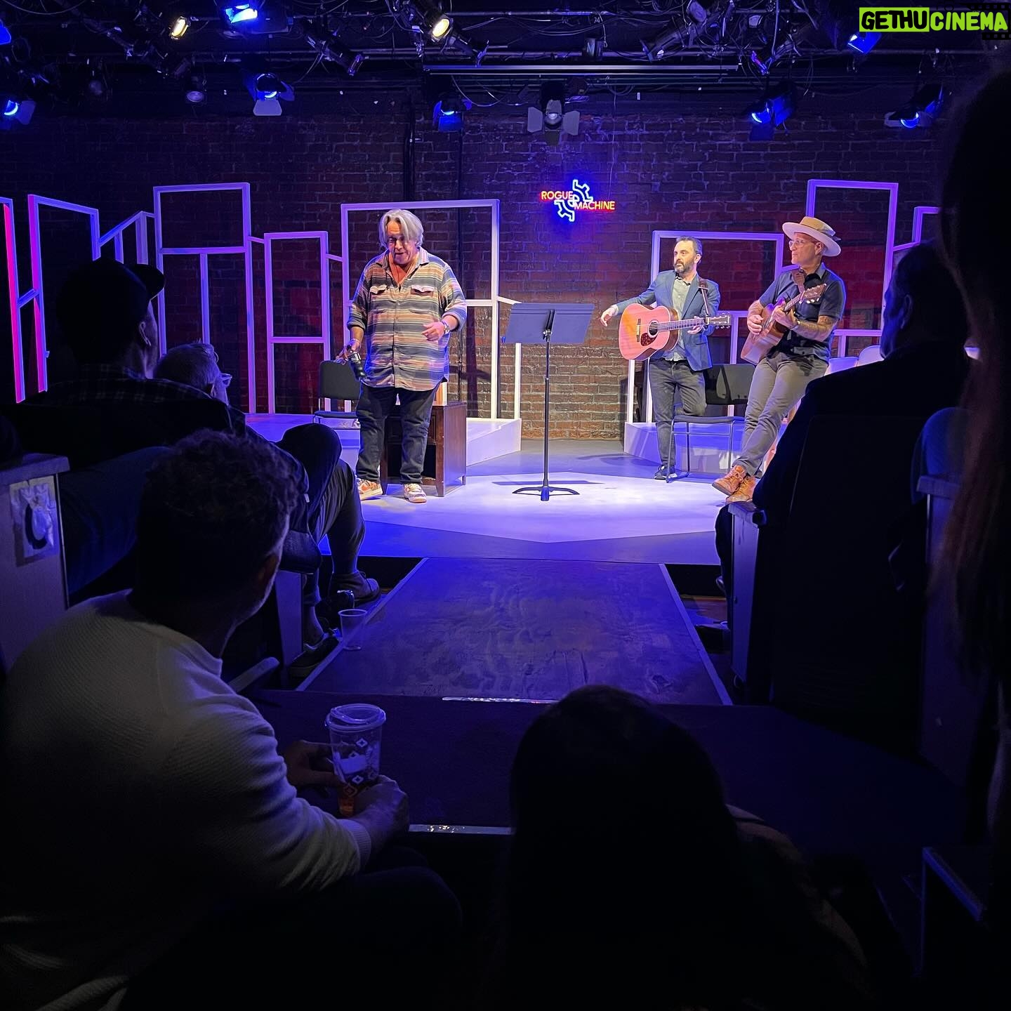 Constance Zimmer Instagram - THANK YOU, 5!! Thank YOU @roguemachinetheatre @isidora and @joshuabitton for inviting us to do this for the second time and crushing it once again with new cast members!! It’s so important to keep Theater ALIVE, where artists can truly craft and be creative. I not only got to meet new friends, but hug and hang out with some of my longest friendships in this business! (If you swipe you’ll get some sage advice from @traciethoms) Also amongst the laughter @stephenadlyguirgis performed an original monologue to introduce @garyjulesmusic singing “it’s a mad world,” 18 year old @sophiepollono sung her heart out and @mrcheyennejackson closed the show, don’t think there was a dry eye in the house after those moments! It was a beyond wonderful night with beyond wonderful people! #tbt to #tuesday