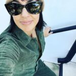 Constance Zimmer Instagram - We are doing a Mindfulness advent calendar this year, so every day we are given different mindful tasks, which has been really enlightening. Today’s message was “change your outlook, change your life.” Try to see how others are dealing with a situation, not just what you see. It’s been a hard year and has caused a lot of inner searching for what matters and how to heal and move forward. So here I am starting today off climbing up the stairs with excitement about what’s ahead of me, instead of walking down the stairs sadly thinking what’s behind me. #wednesdaywisdom