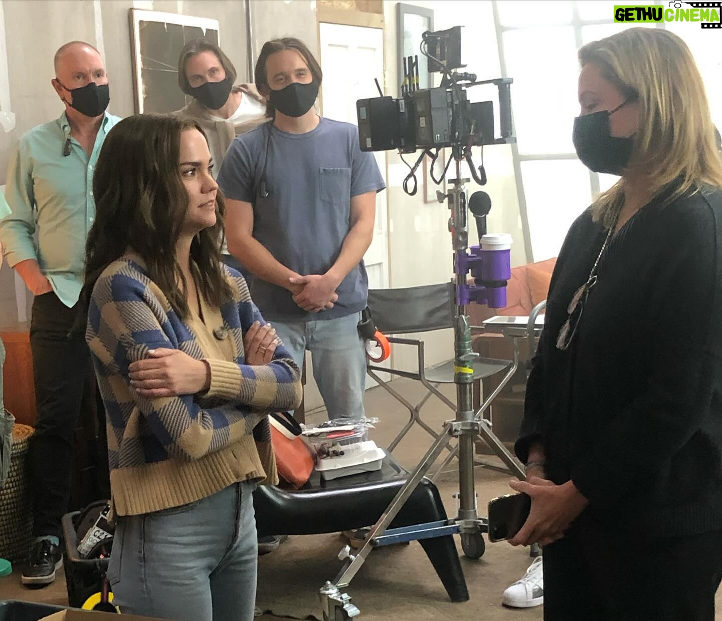 Constance Zimmer Instagram - I started my @goodtrouble journey in 2019 shadowing director @byrdjeff, but little did I know that I would join this incredible family not only as a director, but also as an actor in 2020. I can only begin to imagine how the rest of the family is feeling (with some spanning 10 years from The Fosters) about it being canceled. I am so grateful to have gotten to know this talented group of actors, crew and creatives as an actor, a director and even sometimes acting and directing at the same time. I KNOW every single person on this show in front of and behind the camera will go on and continue to excel in this business, but nothing will compare to this experience, this family that @jjjoannajohnson created with @bradleybredeweg and @thepeterpaige and #chrissacani. #sunday #kathleengale