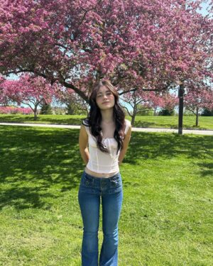 Corina Bradley Instagram - 🌸
