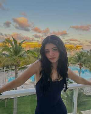 Corina Bradley Instagram - ☀️