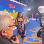 Corinne Foxx Instagram - BTS from the @knivesout #glassonion premiere last night 🍿🔍✨ @netflixfilm #knivesout @netflix