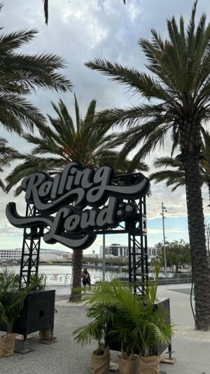 Courtney Nelson Instagram - Recap video of @rollingloud 💗

Thank you @sprite for inviting me! 

#recap #sprite #rollingloud #musicfestival #reelsinstagram #fyp