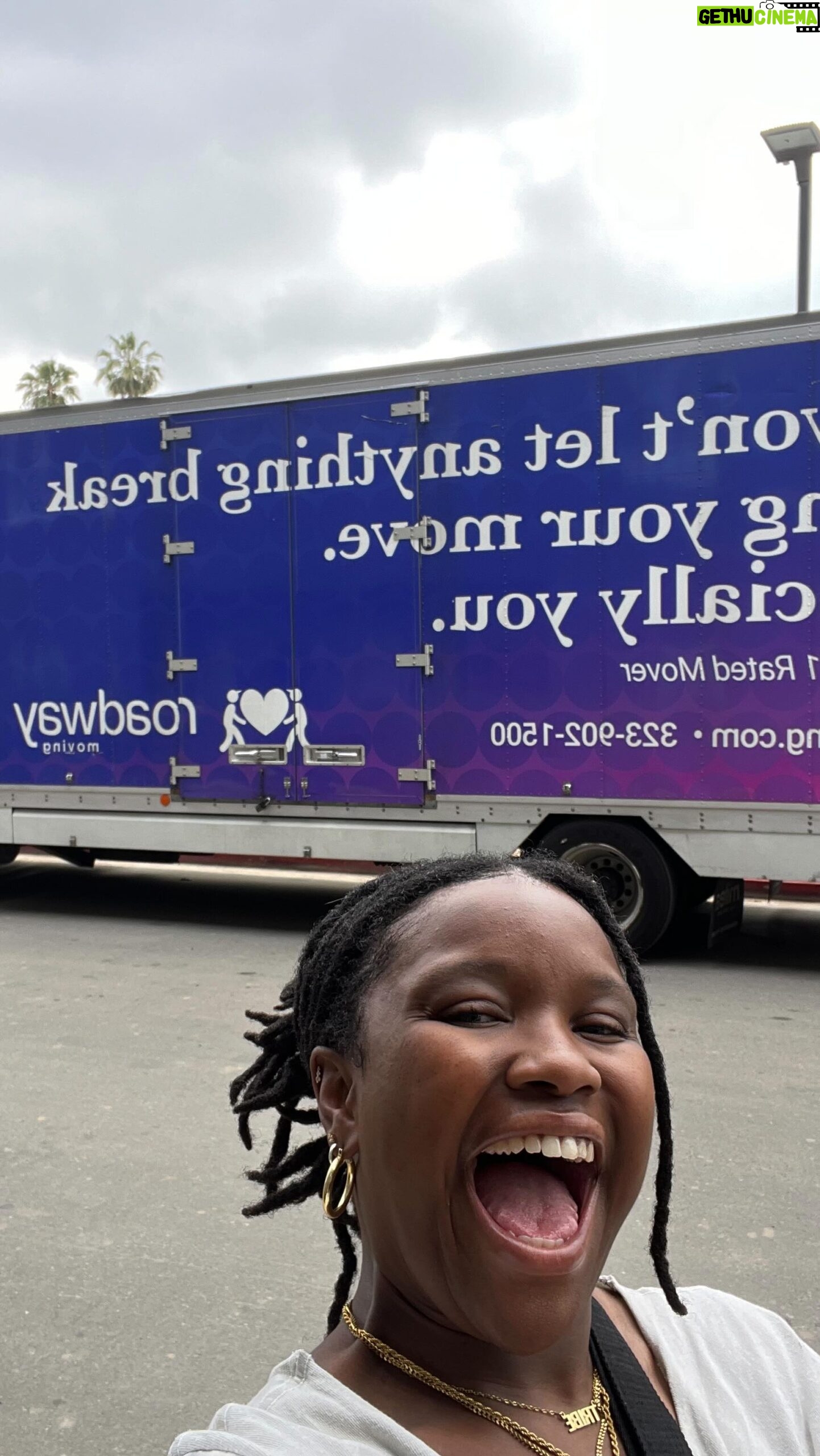 Courtney Taylor - 5.1K Likes - Ya girl MOVED!!
Shoutout to @roadwaymoving for making this move as effortless as I needed it to be honey. I donāt play about ease in my life and Juan and his team didnāt either!
Looking for a stress free move?? Team up with Roadway and get 10% off local and 5% off long distance moves with my code!!
Code: thisiscourtney10
#roadwaymoving #newhome