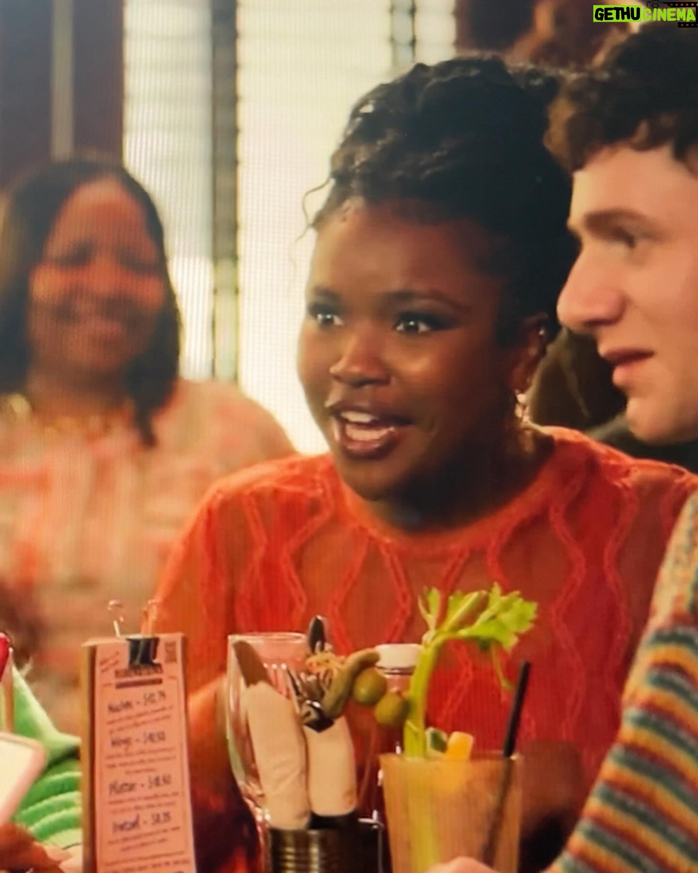 Courtney Taylor - 7.5K Likes - Another week, another episode of @abbottelemabc .
Did y’all watch the new episode ?? Catch up with “The Brunchy Bunch” on this weeks episode now on @hulu !! And somebody get @kevinhart4real on the line… I was serious about my proposal 👀 lmaooo !!!
HAIR @chaneljole
MUA: @jennbennettmakeup