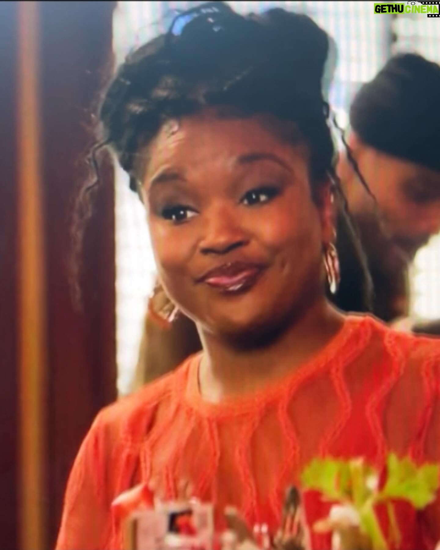 Courtney Taylor - 7.5K Likes - Another week, another episode of @abbottelemabc .
Did y’all watch the new episode ?? Catch up with “The Brunchy Bunch” on this weeks episode now on @hulu !! And somebody get @kevinhart4real on the line… I was serious about my proposal 👀 lmaooo !!!
HAIR @chaneljole
MUA: @jennbennettmakeup