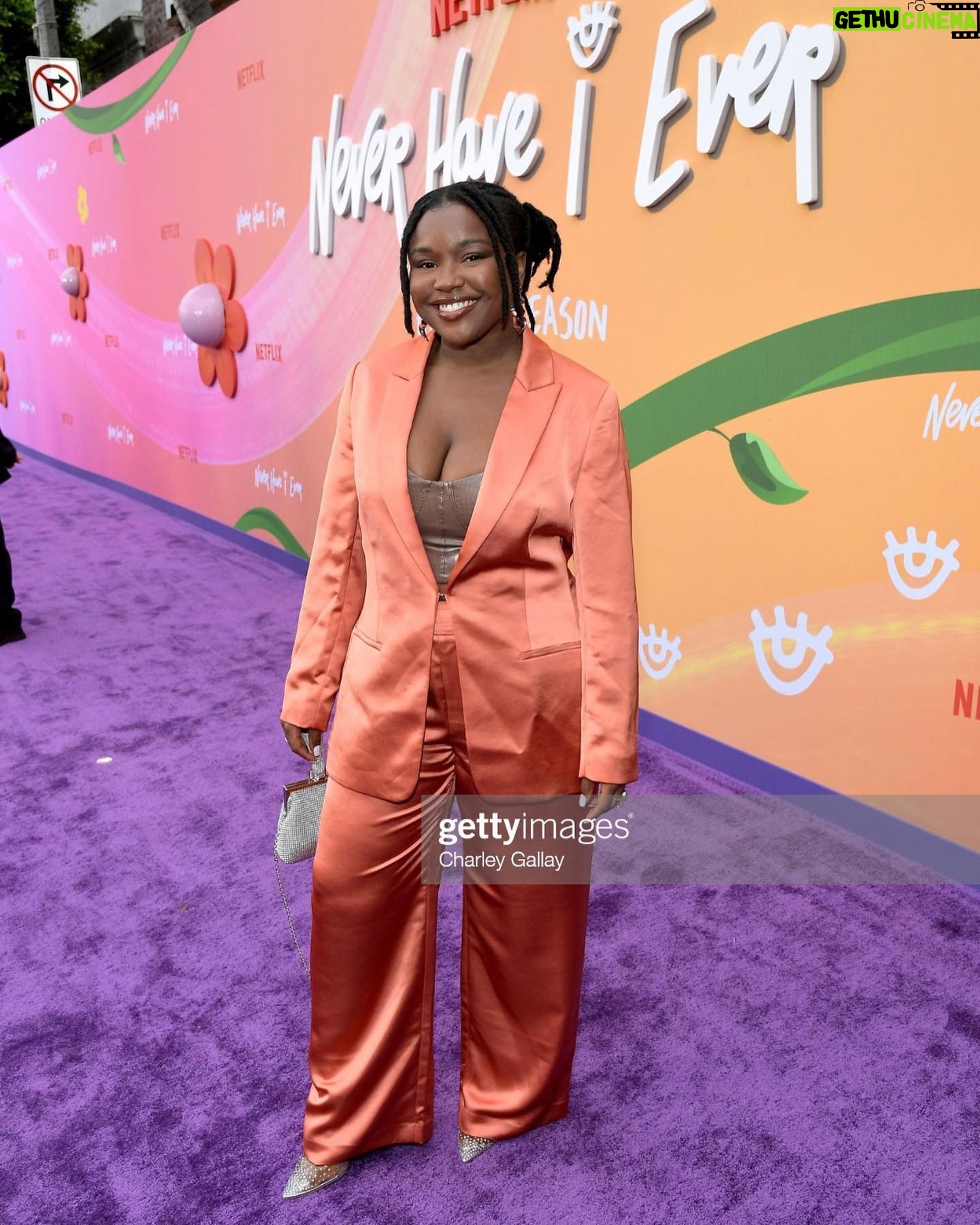 Courtney Taylor - 14.7K Likes - Some of my NEON babies and friends stepped out for the @neverhaveiever final season premiere and it was A BLAST! Thanks so much for the invite @netflix and a sneak peak of this amazing show! Can’t wait for the season premiere on June 8th!!!
•
•
•
•
•
•
•
•
•
•
#Fyp #foryou #explore #exploremore #explorepage #comedy #funny #funnyvideos #thisiscourt #tiktok #tiktoks #tiktokvideos #reels #reel #reelsinstagram #instagood #instagram