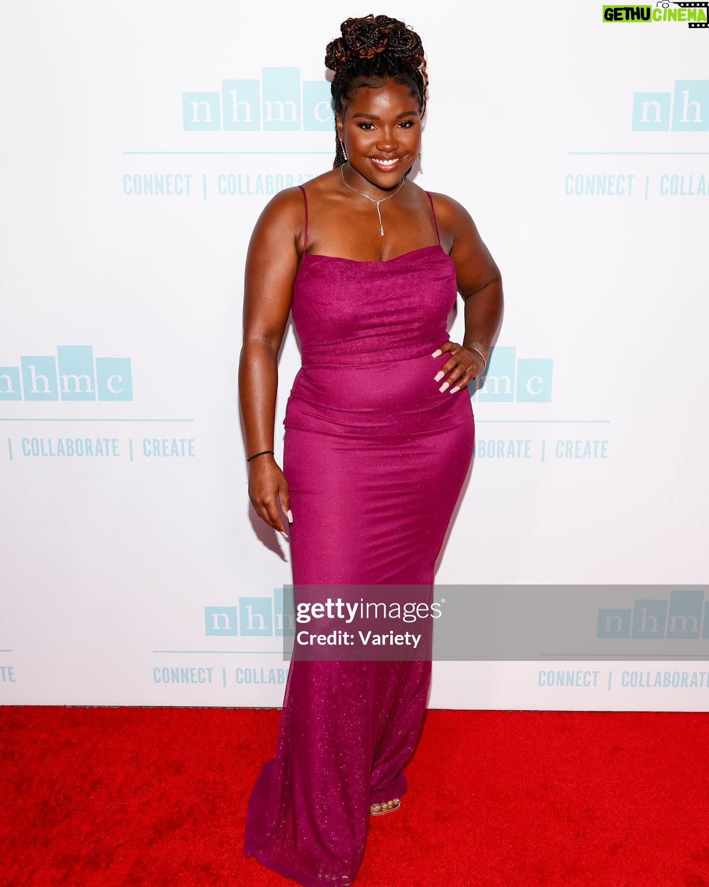 Courtney Taylor - 7.2K Likes - Amazing night at the @nhmc_org Impact Awards Gala! Congrats to all the talented people who were awarded for their outstanding work and who continue to inspire the community
MUA: @jjulesbeauty
HAIR: @thisiscourtneytaylor
STYLIST: @thisiscourtneytaylor