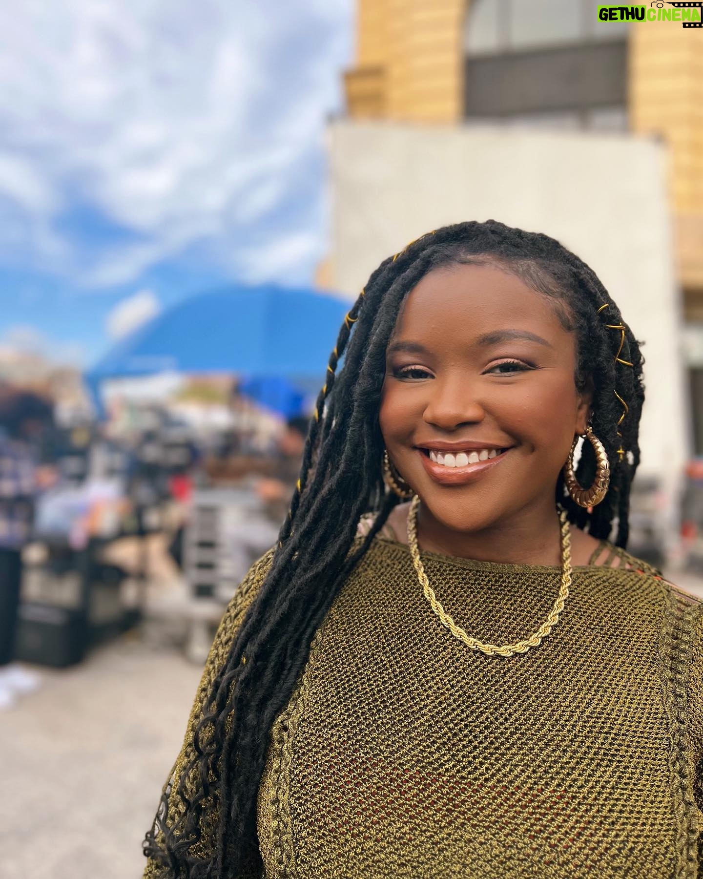 Courtney Taylor - 11.5K Likes - Abbott know how to keep a girl looking CUYUTE!!! Hope you guys tuned in to last night episode of @abbottelemabc !! Definitely one you didn’t wanna miss 👌🏾👌🏾👌🏾 All episodes are now streaming on @hulu 🔥🔥🔥
•
•
•
•
•
•
•
•
#Fyp #foryou #explore #exploremore #explorepage #comedy #funny #funnyvideos #thisiscourt #tiktok #tiktoks #tiktokvideos #reels #reel #reelsinstagram #instagood #instagram