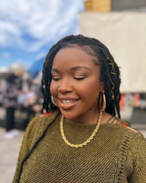 Courtney Taylor Instagram - Abbott know how to keep a girl looking CUYUTE!!! Hope you guys tuned in to last night episode of @abbottelemabc !! Definitely one you didn’t wanna miss 👌🏾👌🏾👌🏾 All episodes are now streaming on @hulu 🔥🔥🔥
•
•
•
•
•
•
•
•
#Fyp #foryou #explore #exploremore #explorepage #comedy #funny #funnyvideos #thisiscourt #tiktok #tiktoks #tiktokvideos #reels #reel #reelsinstagram #instagood #instagram
