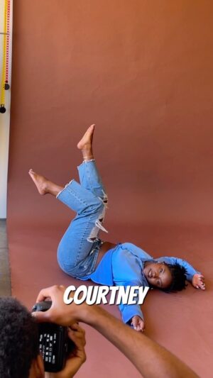 Courtney Taylor Instagram - Check out this BTS   Final Photos from my Photo Day Session w @thisiscourtneytaylor ✨ She absolutely killed it, be sure to check her out in Season 5 of Insecure 🙌🏾 

My next photo day is July 21-23rd who’s next 👀 Let’s work!

MUA: @zazaxobeauty 
Jewelry: @shaylaansahcollection 

#losangelesphotographer #photoshoot #insecurehbo #actress #lifestylephotography #portraits #style #fun
