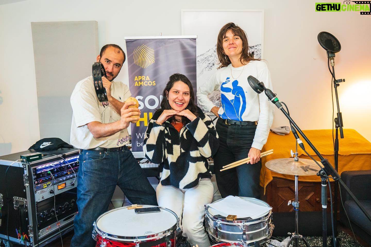 Courtney Barnett Instagram - Thank you so much to @apraamcos and @alwayslivevic for inviting me to curate the latest APRA AMCOS Songhubs. Big love & thank you to inspiring special guests @emmadonovan_music @jono.ma @moju_music @steezmeez and extra thanks to all the talented songwriters & producers who helped make it so fun and memorable @alex.the.astronaut @bonnievezeleaameliaknight @felivand @goodfknmorning @holliecol @itskinkora @lilmallrat @merpiremusic @rvg____ @ryandowneymusic More thanks to @fallbackstudios & tech wizards & coffee chariots & @rcstills for all the photos & @look.out.kid & of course everybody at @apraamcos & @alwayslivevic ❤️