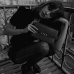 Courtney Eaton Instagram – YSL 🐇 

Thank you @anthonyvaccarello @ysl #maillonbag