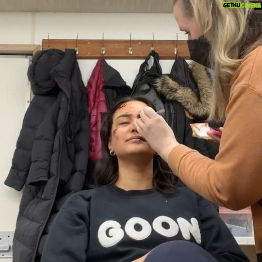 Courtney Eaton Instagram - EPISODE 9 tonight! That’s season 2 done. Big big love to the amazing Yellowjackets crew and our incredible writers for a WILD season. We went full crazy this year. In the best way! See you for season 3 🌲🔥🏠