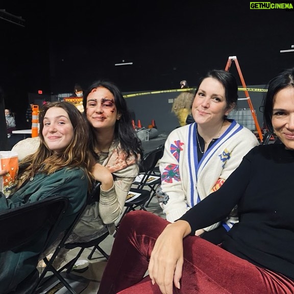 Courtney Eaton Instagram - EPISODE 9 tonight! That’s season 2 done. Big big love to the amazing Yellowjackets crew and our incredible writers for a WILD season. We went full crazy this year. In the best way! See you for season 3 🌲🔥🏠