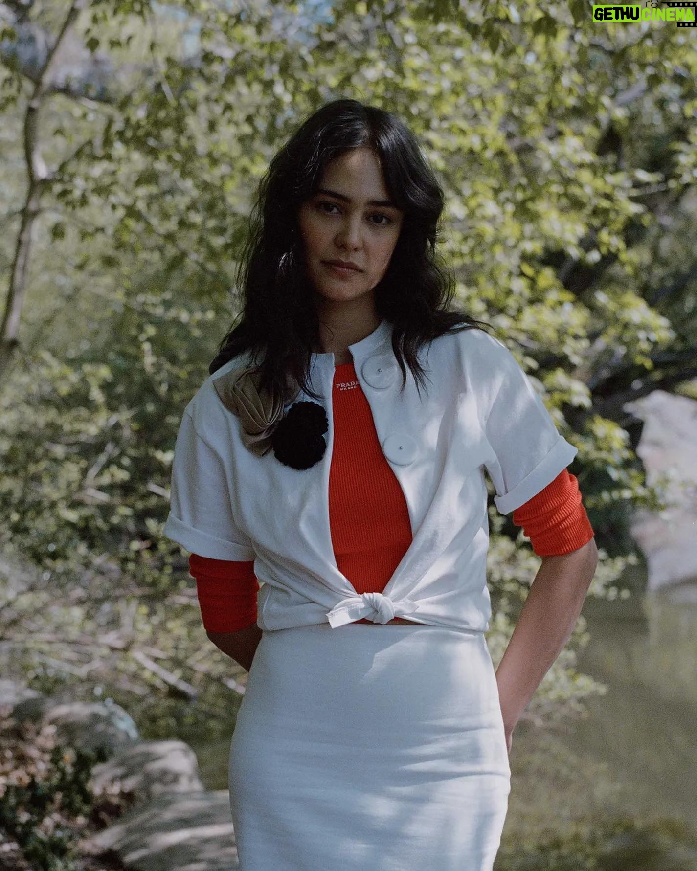 Courtney Eaton Instagram - Photographs by @sara.messinger for @thecut - written by @chickenbindaloo