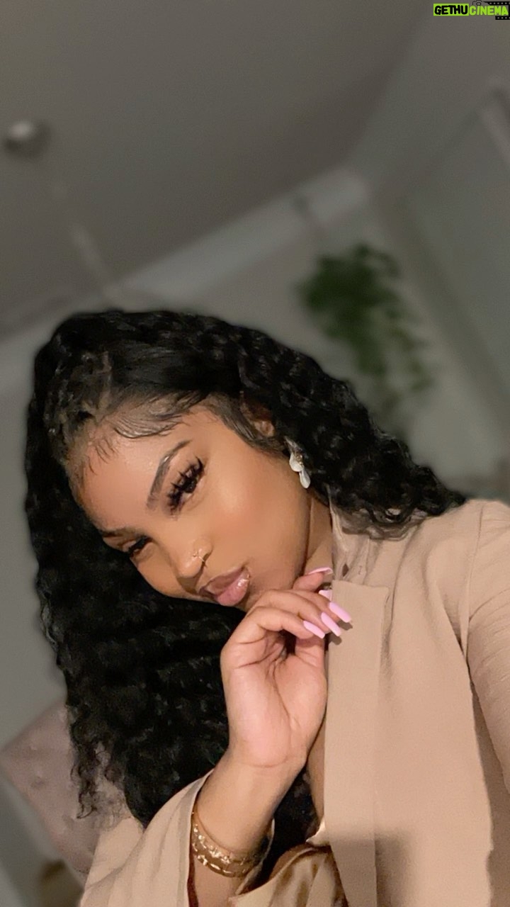 Courtney Godsey - 5.1K Likes - Goddess baby 👑✨💅🏽