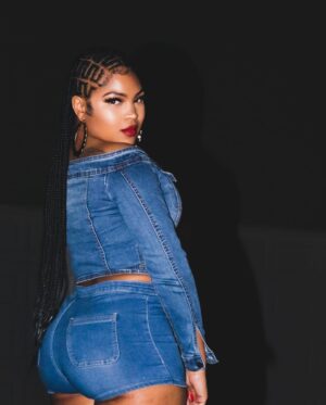Courtney Godsey Instagram - Real P chick .. I mean cmon now 💅🏽