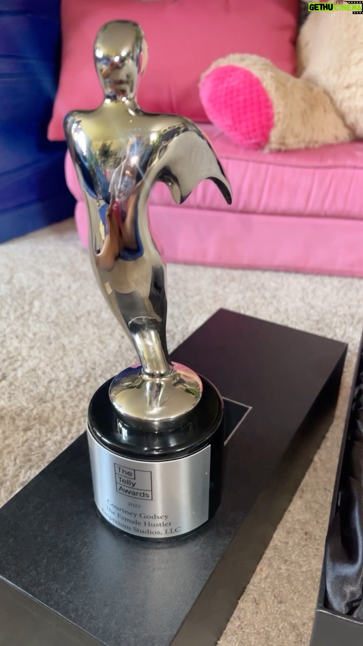 Courtney Godsey Instagram - God baby !!! Special thanks to @thetellyawards @moviemediagod for recognizing me as “Best Actress” For @thefemalehustlermovie This is just the beginning I am beyond happy & humble I’m coming for my Oscar next LETS GO 🥳 #unboxingvideo