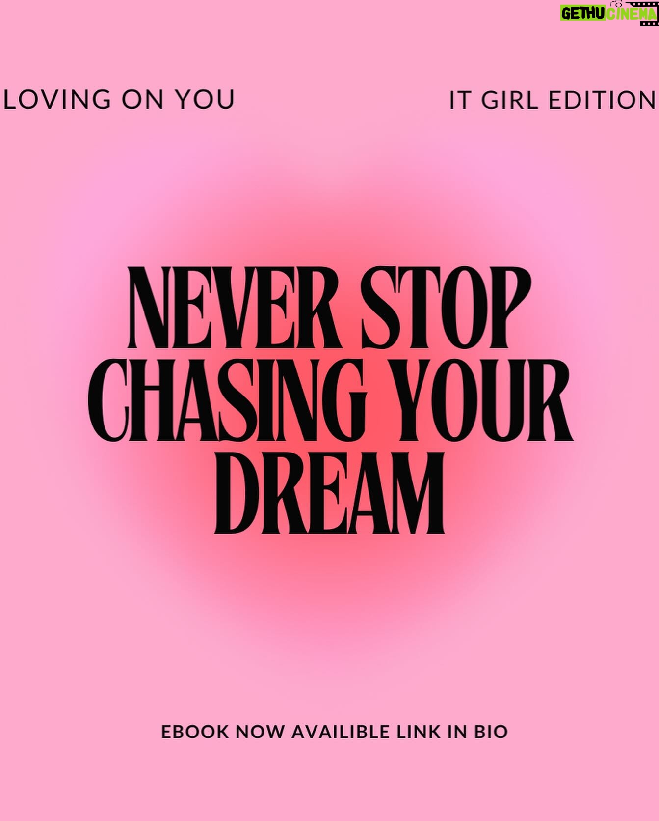 Courtney Godsey Instagram - Your ITGIRL donโt you ever forget ๐
๐ฝ