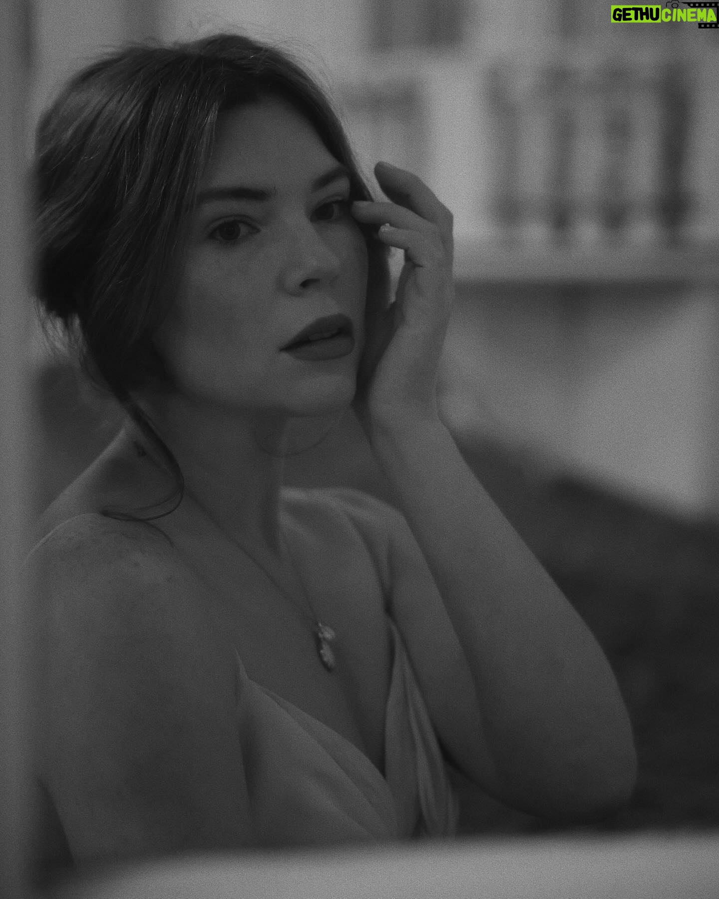 Courtney Halverson Instagram - ‘I thought becoming myself was improving each part piece by piece. But it was finding a hidden wholeness - seeing the fractures as the design.’ 🥀 Words that I’ve shared before and words that I come back to often, written by @briannawiest. Forever reminding myself that I’m not something meant to be improved or repaired, that my flaws and cracks and fractures are simply a part of me - each with their own beauty. #cinematicphotos #romanticstyle #femmefatale #vintagestyle #vintagevibes | wearing a gown from @johannaortizofficial at @fairmontcopley