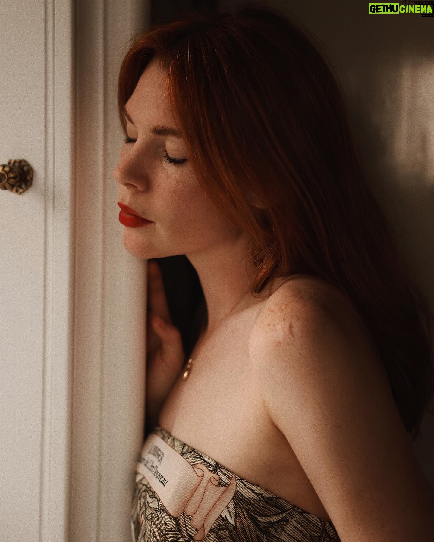 Courtney Halverson Instagram - I am living permanently in my dream, from which I make brief forays into reality. ποΈ And this scene feels entirely out of a dream - or maybe a book or a movie? Is there one that comes to mind for you? For me, it reminds just a little bit of the Secret Garden or maybe A Little Princess, but that may be because I was raised on both of those films. Another series from this dreamy bedroom in @ashfordcastle in which I very much did not wish to return to reality. . . . quote by Ingmar Bergman . . #romanticstyle #feminineenergy #portraitmood #vintagevibes