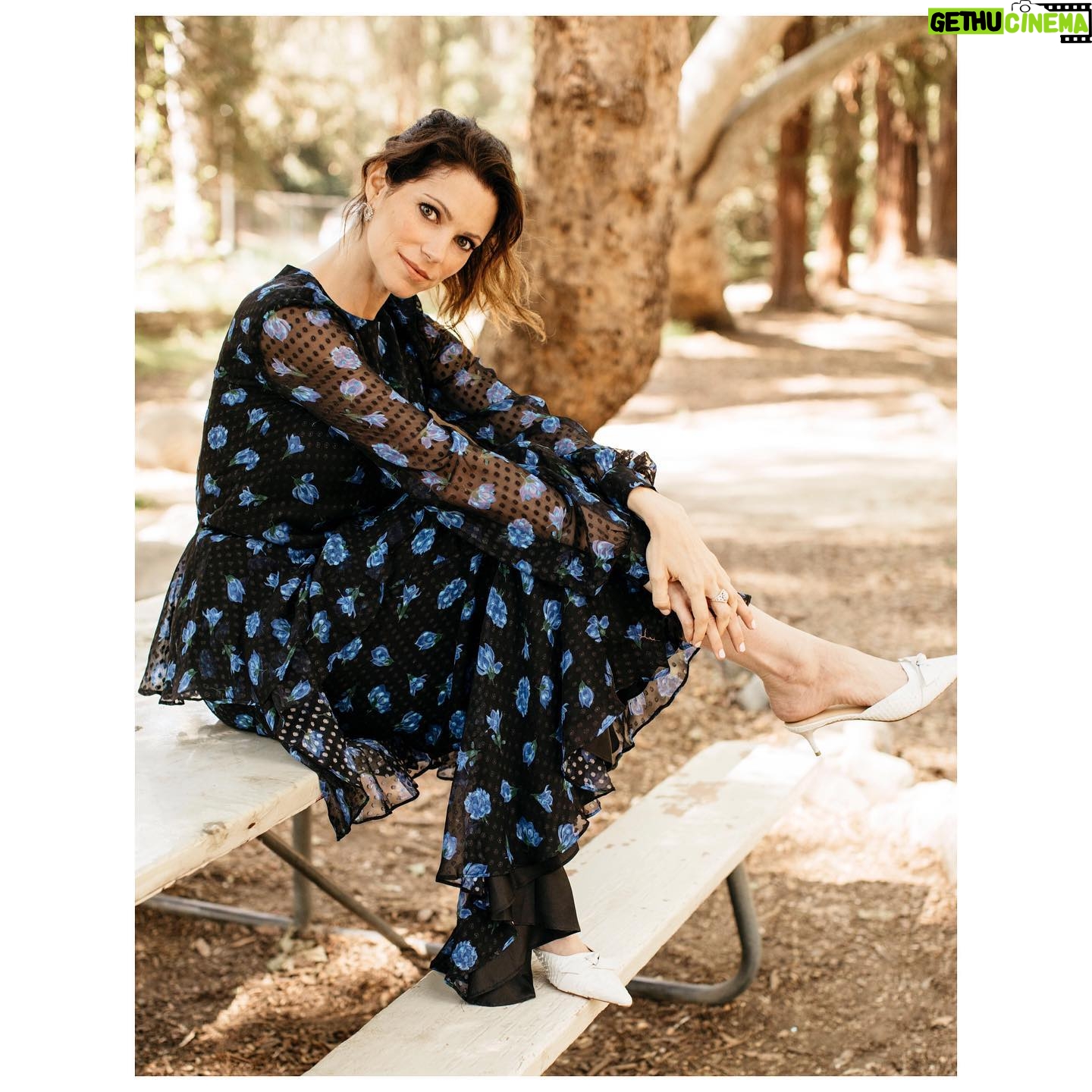 Courtney Henggeler Instagram - @cobrakaiseries continues to kick the competition, dominated the Nielsen streaming charts with nearly 2.2 BILLION streaming minutes. Once again, this picture has nothing to do with that. I just figured ankles were your thing. Ankle lover. 📸 @ashleybarrettphotography 👗 @jessica_margolis 💄 @pircillapae 💇🏻♀️ @michaelduenas