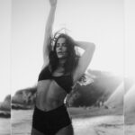 Courtney Hope Instagram - ιт'ѕ good тo вe нoмe 🫀 📸: @cibellelevi 💄: @staceyannmakeup