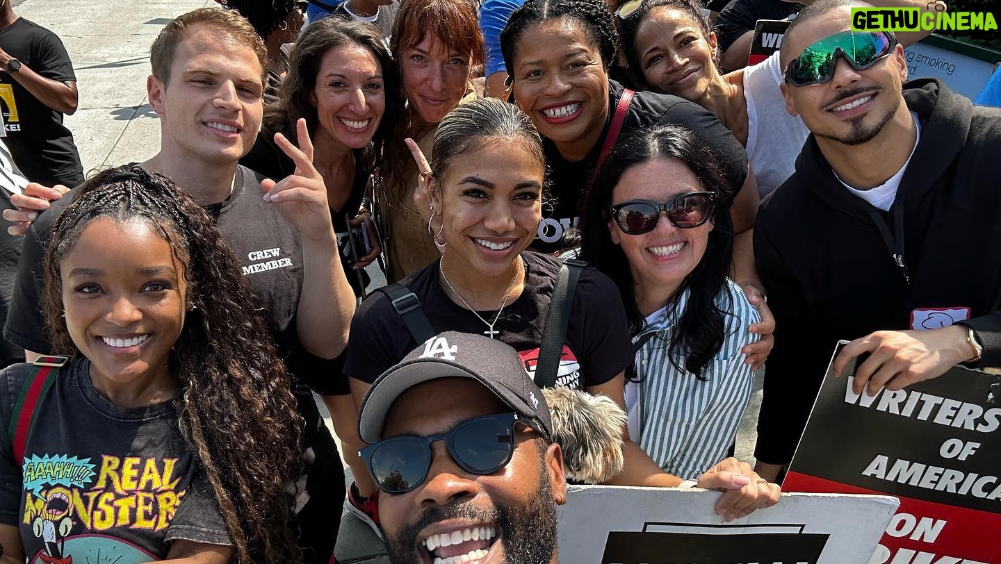 Courtney Kemp Agboh Instagram - An amazing day at the #PowerUniverse picket! Members of the cast and crew of #Power, @ghoststarz @raisingkananstarz, and @forcestarz all came together outside CBS TV City. All photos crédit @shanasteindirect