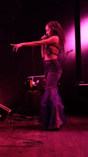 Cravetay Instagram - thank you @tonyturtl3 for having me! 🙏🏽🧡
Go stream “Outage” for me! #loveyouguys 

shot by: @king._price