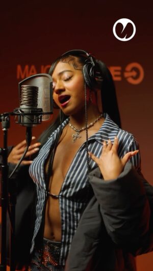 Cravetay Instagram - Don’t miss this live performance from @cravetay 💙🔥 

Full performance [Link in bio]