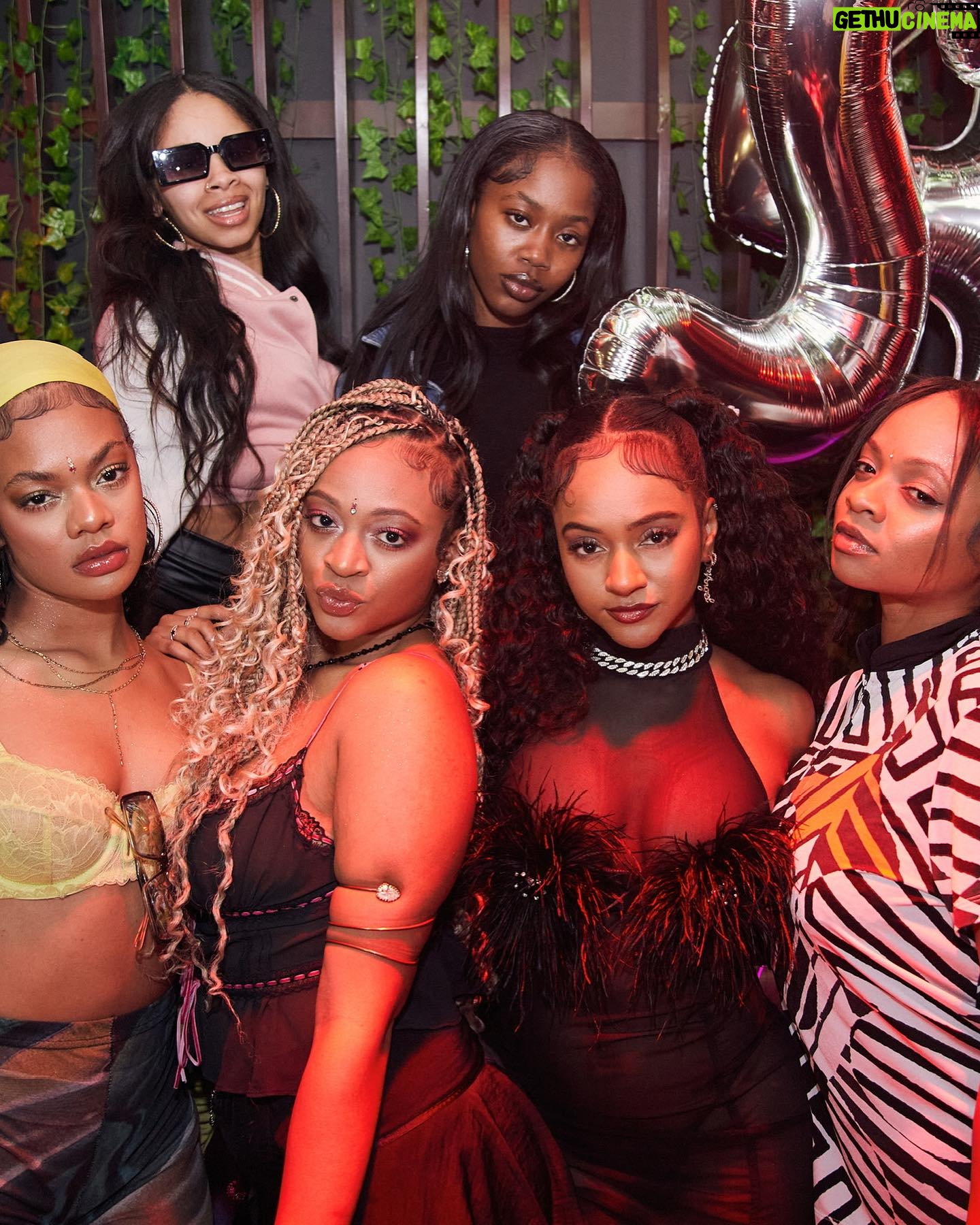 Cravetay Instagram - bday tingz 🖤🥂 thank you all for my bday wishes this week. #piscesszn