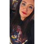 Cristela Alonzo Instagram - Last night in Sacramento! Thank you so much for selling out the weekend! PS: Today’s vintage shirt is David Lee Roth. Got it in Sedona at the vintage store. 🔥🔥