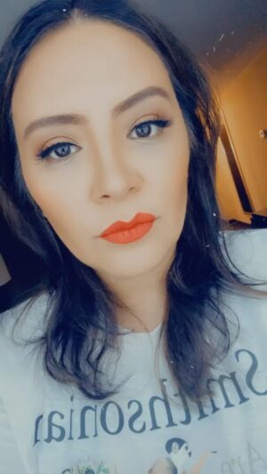 Cristela Alonzo Instagram - THANK YOU HOUSTON! About to do my last show of a sold out weekend! Thank you to everyone that came to my shows. Love you all. Can’t wait to come back.

And if you DID come to my shows, remember to have more fun in life. ❤️
