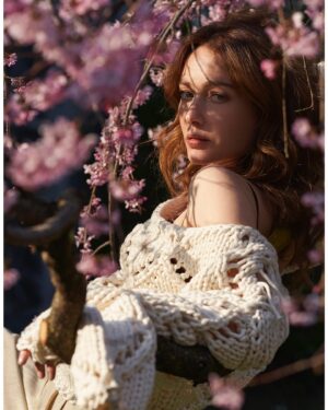 Cristiana Capotondi Instagram - Blossom. 🌸🌺🌼
#grazia #me #capocciastyle