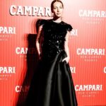 Cristiana Capotondi Instagram – My red passion. L’americano. Tutta colpa di @campari.it ♥️
#ad 
#myredpassion #lefateignoranti 
@disneyplusit

#RedPassion
 #CampariCinema #campariredcarpetnights