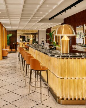Cristiana Capotondi Instagram - Un’esperienza indimenticabile al Bulgari Bar del nuovo Bulgari Hotel di Roma. Un aperitivo sulla terrazza nel cuore di Roma che mi ha lasciata incantata. @bulgarihotels @bugari #bulgarihotelroma #adv