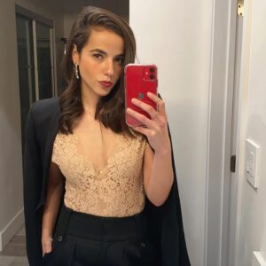 Cristina Rodlo Instagram - #tbt ... A day I showered, dressed up and put some make up on! 🙆🏽‍♀️💁🏽‍♀️🤦🏻‍♀️
#tbt de un día que bañé, me arreglé y me puse un poquito de maquillaje 🤗🙅🏽‍♀️
#tbt #losangeles #nofilterneeded #ogeelips #ogee