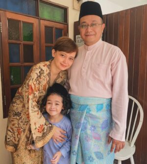 Cristina Suzanne Instagram - Selamat hari raya. Maaf zahir dan batin 🤝