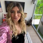 Cristina Boscá Instagram - 🆒 @cristinabosca, presentadora de #LosVecinosDeLaCasaDeAlLado, nos hace un #housetour para enseñarnos cada rincón del #ApartamentoSombra, que recibirá a sus habitantes el próximo lunes a las 21H 🤩 Solo, en #miteleplus 💥 #estreno #reality #convivencia #vecinos #apartamentos #trastero #cristinabosca #contenidosexclusivos #miteleplus #mediaset #mediasetespaña
