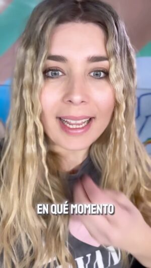 Cristina Boscá Instagram - Y a ti, ¿dónde te salen pelos mutantes que crecen por las noches??? 😂😅

Te leo! 👇