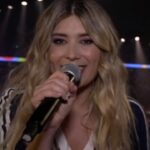 Cristina Boscá Instagram - @cristinabosca, presentadora del próximo #reality de 𝗺𝗶𝘁𝗲𝗹𝗲 𝗣𝗟𝗨𝗦, da más detalles sobre #LosVecinosDeLaCasaDeAlLado desde #Los40PrimaveraPop 💥 Muy pronto, SOLO en #miteleplus 👀 #reality #cristinaboscá #convivencia #lidlt #apartamentos #trastero #estreno #próximamente #mitele #mediaset #mediasetespaña