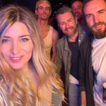 Cristina Boscá Instagram - Lo de la Preparty de #los40primaverapop (Es ya este viernes ya!) @los40spain 1. Cuando saco el látigo para que me hagan fotos. 🤭 2. Súper luz a través del espejo antes de salir de casa. 3. Súper lindos 🫠 4. Lo más bonito que verás hoy. 🤡 5. Súper lindas. 😻 6. Mi DJ favorito 🤩 @oscarmartinezdj 7. Haciéndome más selfies aprovechando que me había salido un eye liner increíble! 🤗