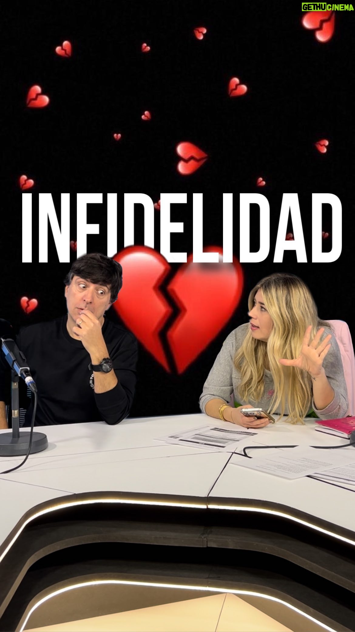 Cristina Boscá Instagram - LA INFIDELIDAD que ha roto la pareja de NICKI NICOLE y PESO PLUMA 💔👀 👉🏽 ¿qué opináis? #andaya #los40